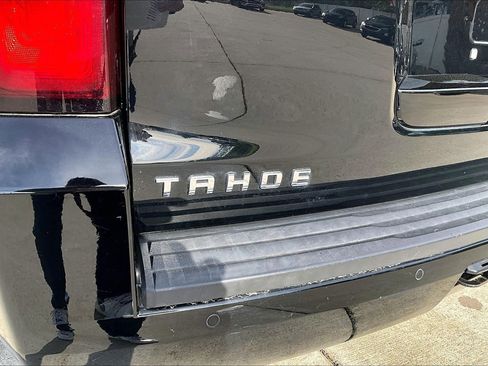 Used 2018 Chevrolet Tahoe LT AWD/4WD image 9