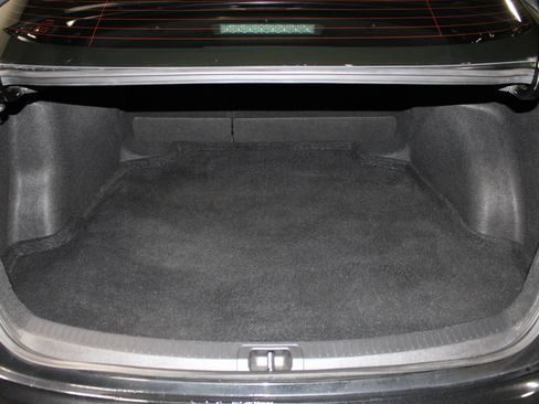 Used 2020 Toyota Corolla LE FWD image 28