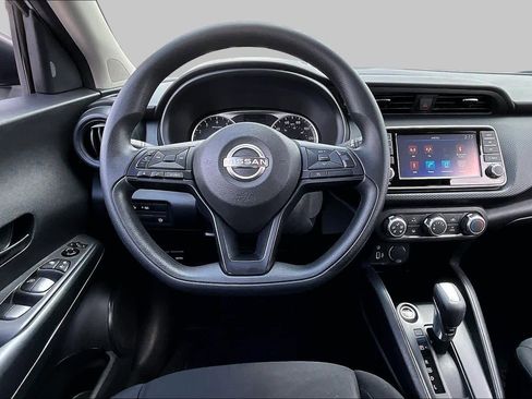 Used 2023 Nissan Kicks S FWD image 6