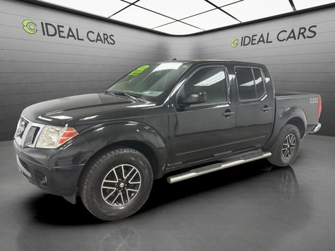 Used 2016 Nissan Frontier SV RWD image 1