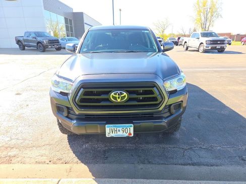 Used 2023 Toyota Tacoma SR AWD/4WD image 1