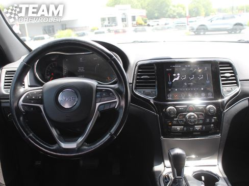 Used 2019 Jeep Grand Cherokee Limited AWD/4WD image 13