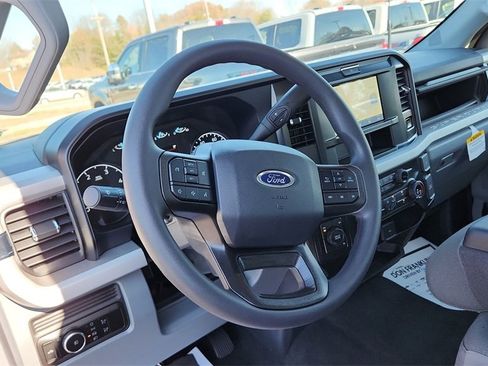 New 2026 Ford F350 XLT image 18