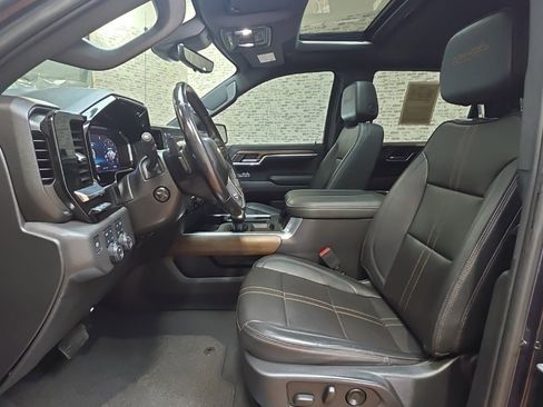 Used 2023 Chevrolet Silverado 1500 High Country w/ Technology Package image 25