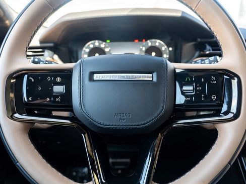 New 2025 Land Rover Range Rover Velar Dynamic HSE AWD/4WD image 14