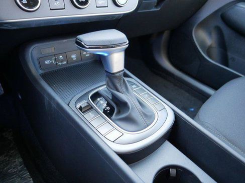 New 2026 Hyundai Kona SE AWD/4WD image 9