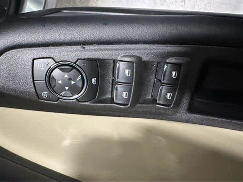 Used 2022 Ford Edge SEL w/ Convenience Package image 12