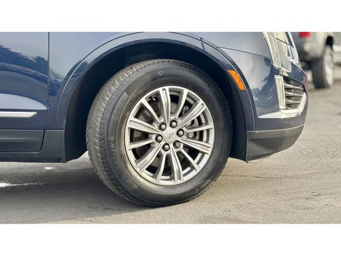 Used 2017 Cadillac XT5 Luxury image 7