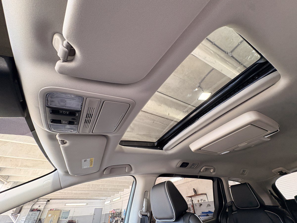 New 2027 Honda Odyssey Touring image 13