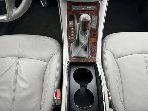 Used 2010 Buick LaCrosse CXL FWD image 17