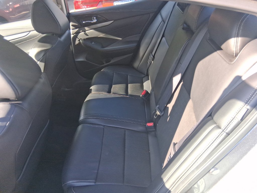 Used 2022 Nissan Maxima SV w/ Floor Mat Group FWD image 17