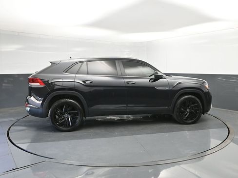 Used 2023 Volkswagen Atlas Cross Sport SE w/ Panoramic Sunroof Package image 15