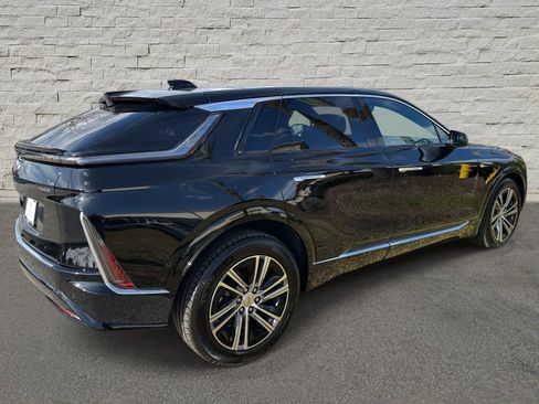 New 2025 Cadillac Lyriq Luxury image 5