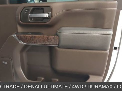 Used 2022 GMC Sierra 2500 Denali w/ Denali Ultimate Package AWD/4WD image 40