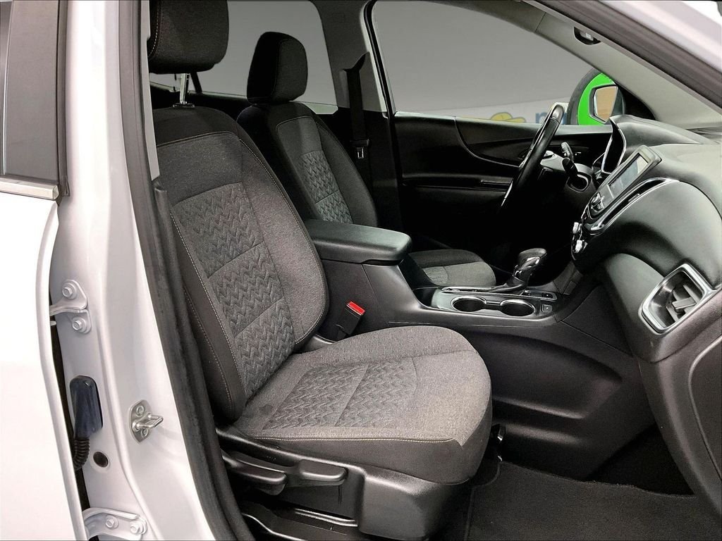 Used 2024 Chevrolet Equinox LT AWD/4WD image 11