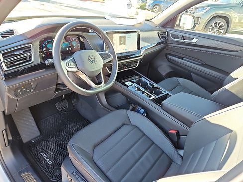 New 2026 Volkswagen Atlas Cross Sport SEL image 12