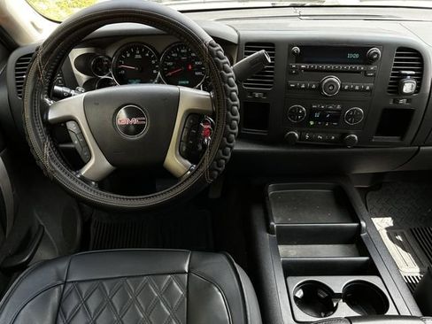 Used 2011 GMC Sierra 1500 SLE w/ Texas Edition RWD image 15