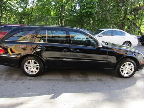 Used 2004 Mercedes-Benz E 320 4MATIC Wagon image 17