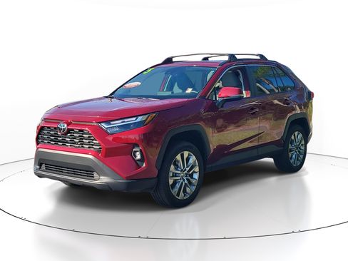 Certified 2025 Toyota RAV4 XLE Premium AWD/4WD image 3