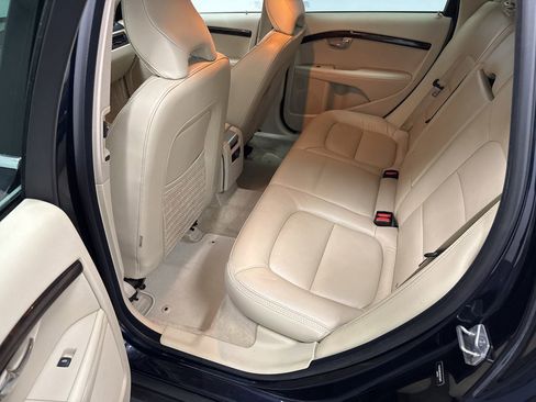 Used 2016 Volvo XC70 T5 Premier w/ Proximity Package image 9