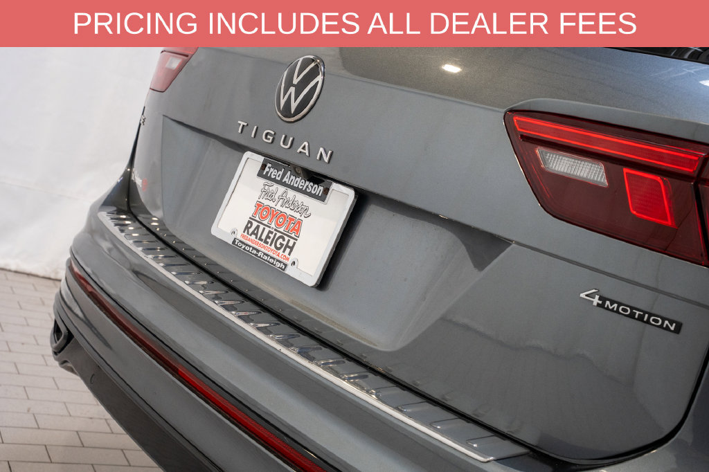 Used 2022 Volkswagen Tiguan SE R-Line AWD/4WD image 8
