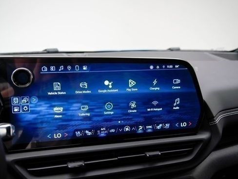 New 2025 Chevrolet Silverado EV LT image 27