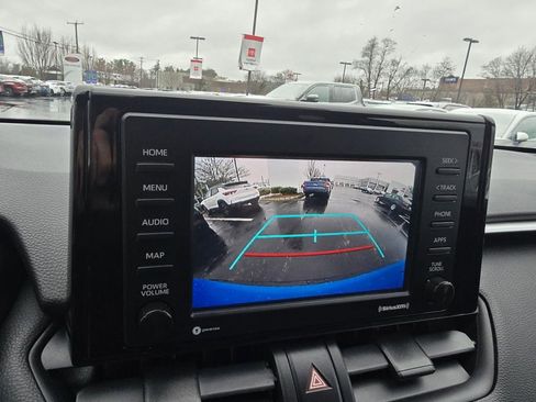 Certified 2021 Toyota RAV4 LE AWD/4WD image 26