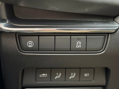 Used 2020 MAZDA MAZDA3 AWD Sedan w/ Preferred Package image 18