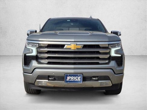 Used 2024 Chevrolet Silverado 1500 High Country w/ High Country Premium Package image 2
