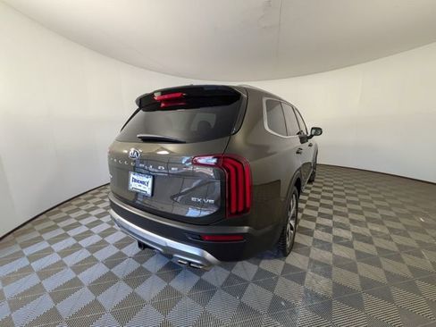 Used 2021 Kia Telluride EX w/ EX Premium Package image 5