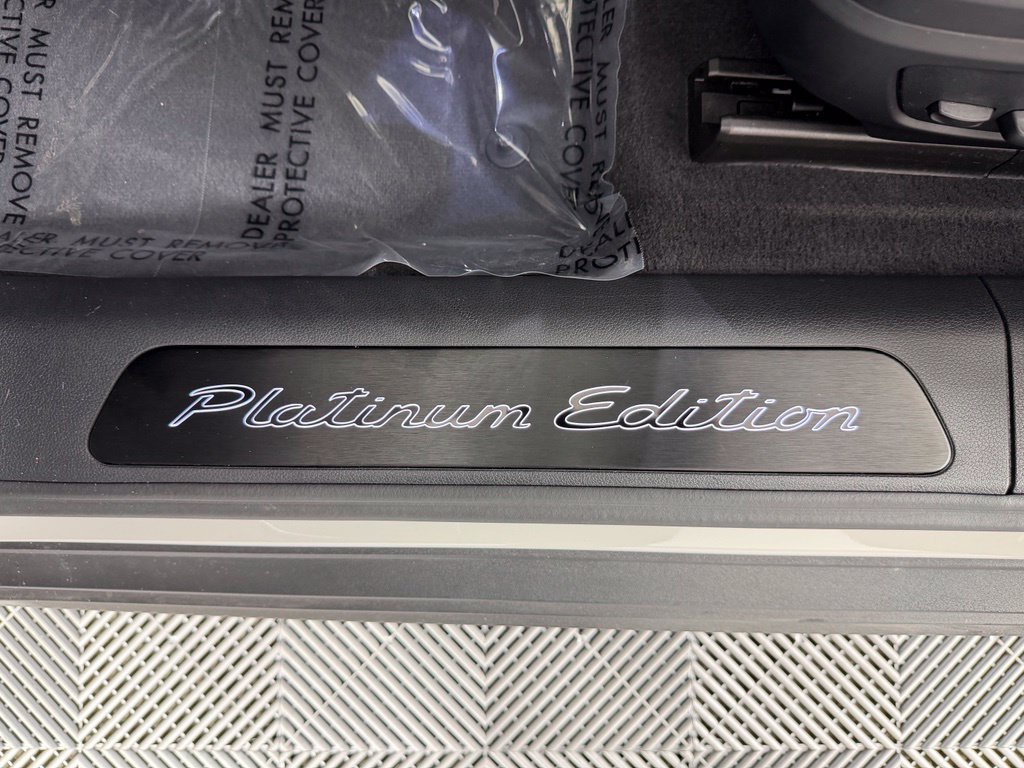 Certified 2023 Porsche Panamera RWD image 21