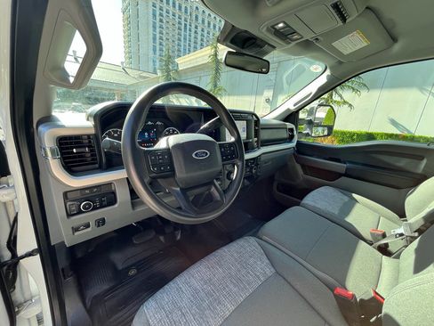 Used 2023 Ford F350 XLT w/ FX4 Off-Road Package AWD/4WD image 16