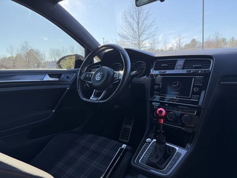 Used 2019 Volkswagen GTI Rabbit Edition image 19