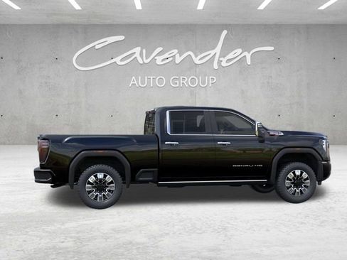 New 2026 GMC Sierra 2500 Denali w/ Denali Reserve Package image 5