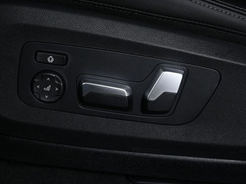 New 2026 BMW X5 xDrive40i w/ M Sport Package image 26