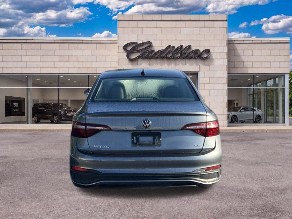 Used 2024 Volkswagen Jetta SE FWD image 7