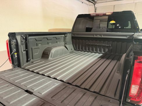 Used 2020 GMC Sierra 1500 Denali w/ Technology Package AWD/4WD image 8