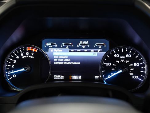 Used 2022 Ford F250 Lariat w/ Black Appearance Package image 18