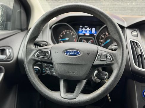 Used 2017 Ford Focus SEL image 23