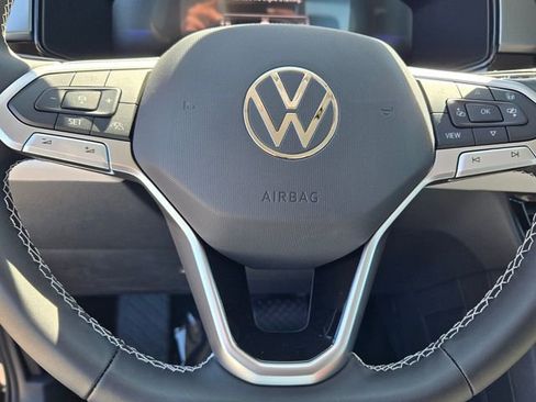 New 2026 Volkswagen Taos SEL AWD/4WD image 18