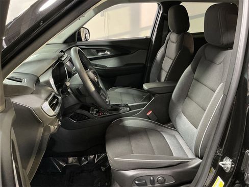 Used 2023 Chevrolet TrailBlazer LT image 21