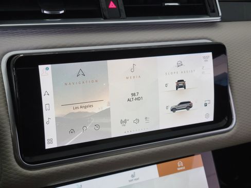 Used 2021 Land Rover Range Rover Velar S image 22