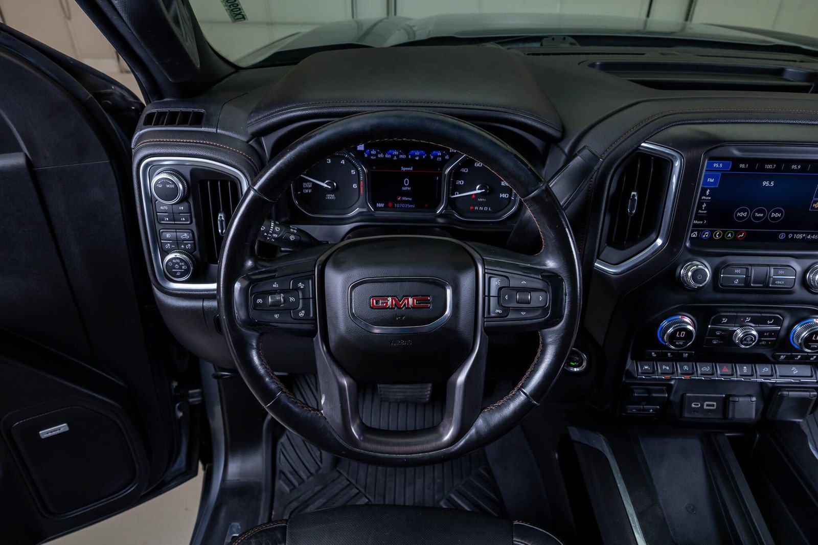 Used 2020 GMC Sierra 1500 AT4 w/ AT4 Premium Package AWD/4WD image 14