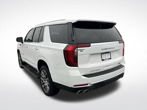 Used 2025 GMC Yukon Denali w/ Sun & Power Step Package AWD/4WD image 7
