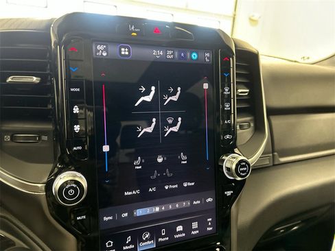 New 2026 RAM 1500 4x4 Crew Cab image 24