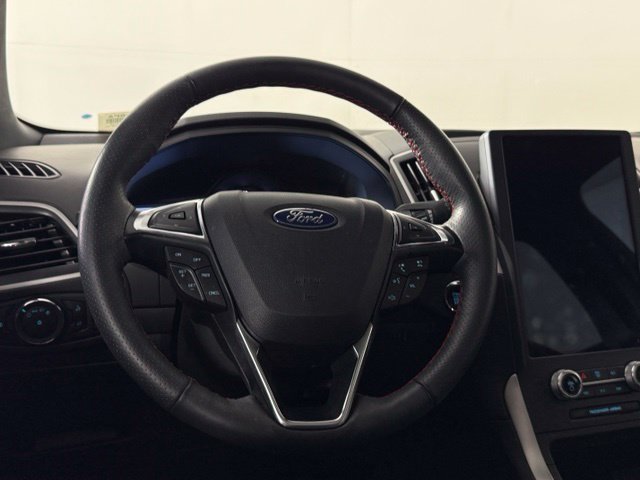 Used 2024 Ford Edge ST-Line AWD/4WD image 21