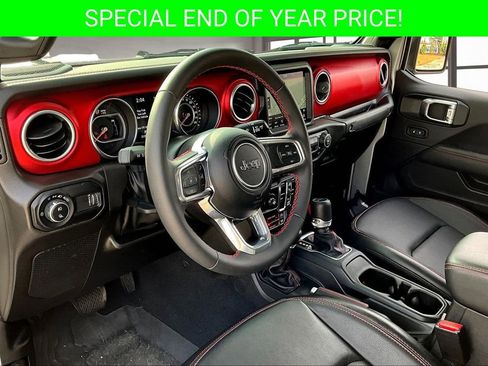 Used 2023 Jeep Gladiator Rubicon w/ LED Lighting Group image 18