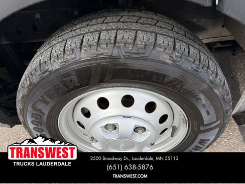 Used 2023 Ford Transit 250 Medium Roof AWD w/ Load Area Protection Package image 18