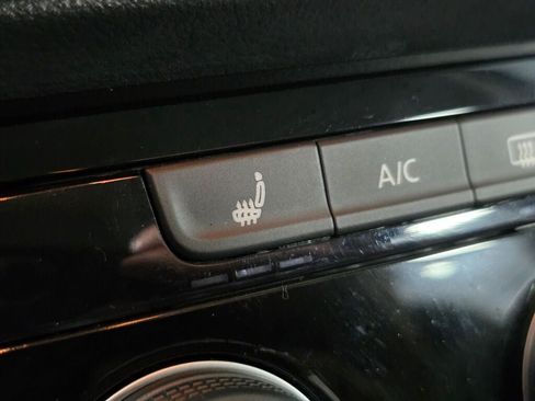 Used 2024 Volkswagen Taos S AWD/4WD image 16