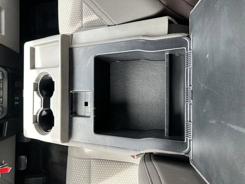 Used 2015 Ford F150 XLT AWD/4WD image 16